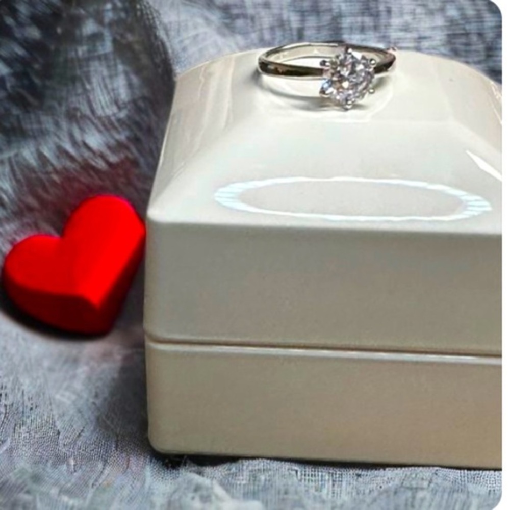 Beautiful 2 carat round cut diamond engagement wedding ring vvs1 clarity